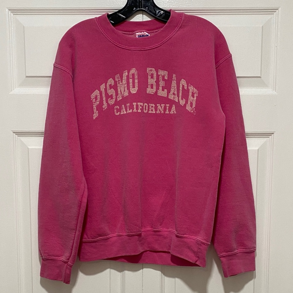 Gildan Pink Crew Neck Sweater Pismo Beach California